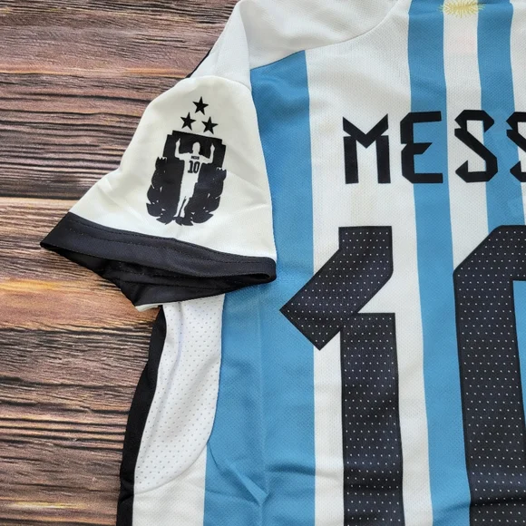 Argentina Messi 10 soccer jersey - Picture 3 of 3